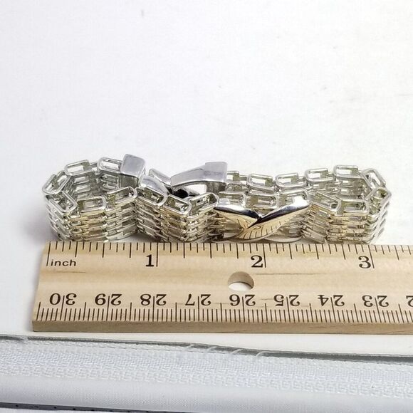 Vintage Lattice Chain Bracelet with X Design Center, Silver Tone Metal, Estate - Picture 4 of 5